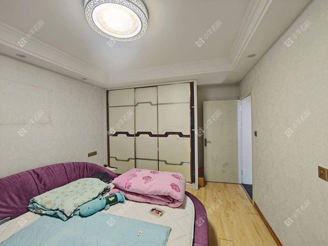 镇江御河熙岸在售二手房源室内图_小牛看房