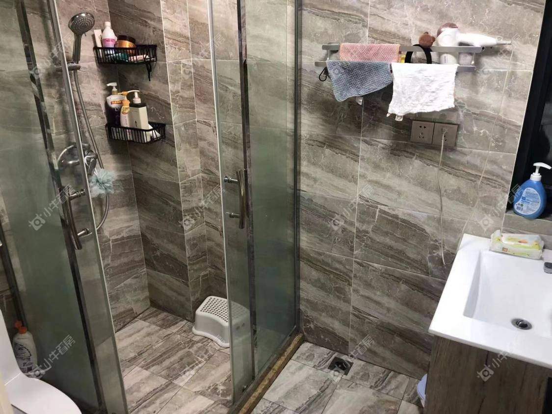 镇江荣城国际一期在售二手房源室内图_小牛看房