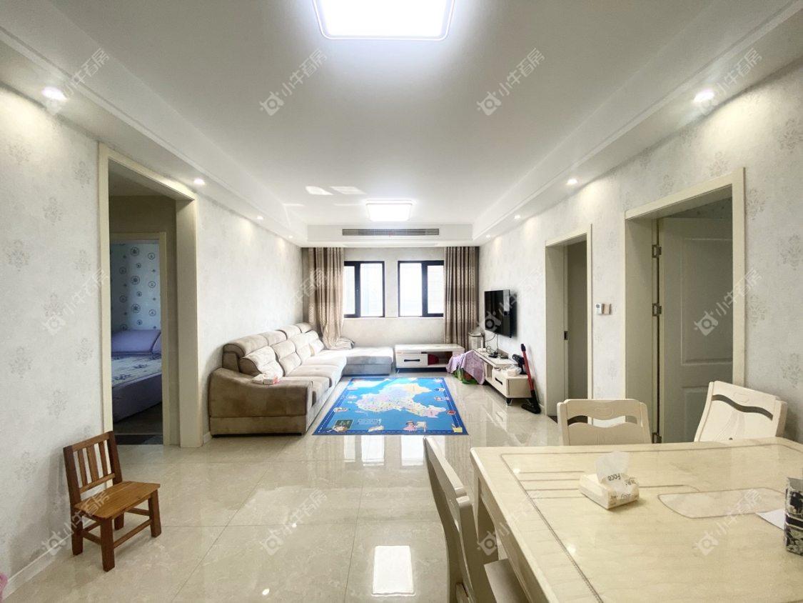 镇江滨河凤凰城在售二手房源室内图_小牛看房