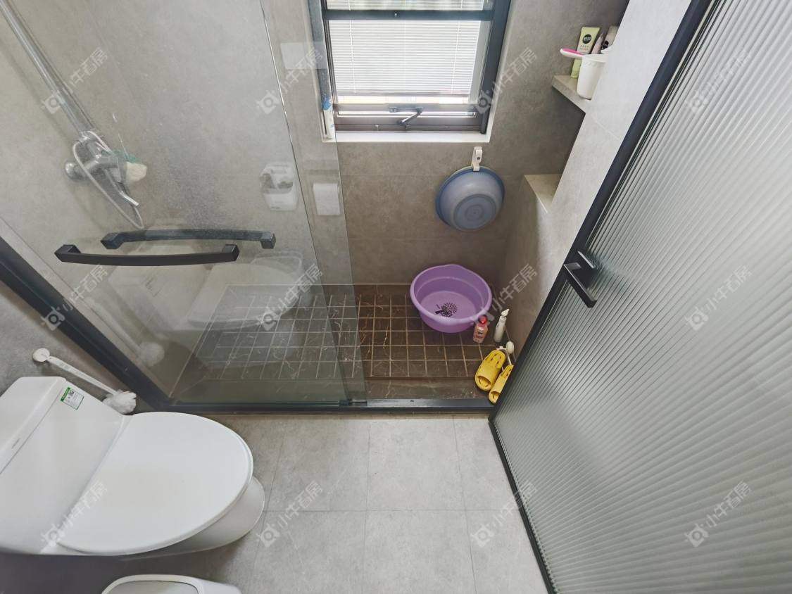 镇江荣城国际（中央公馆）在售二手房源室内图_小牛看房