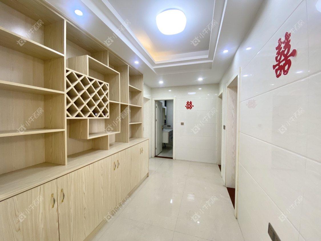 镇江锦尚名都在售二手房源室内图_小牛看房