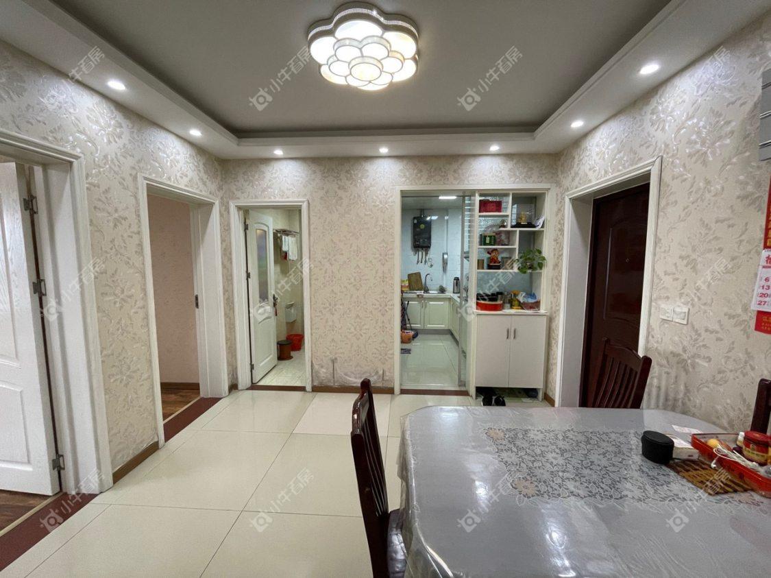 镇江南门花园在售二手房源室内图_小牛看房