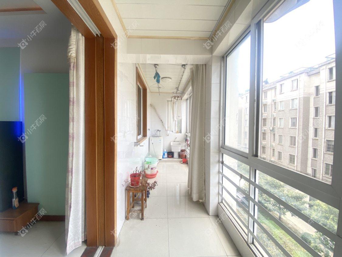 镇江新新家园在售二手房源室内图_小牛看房