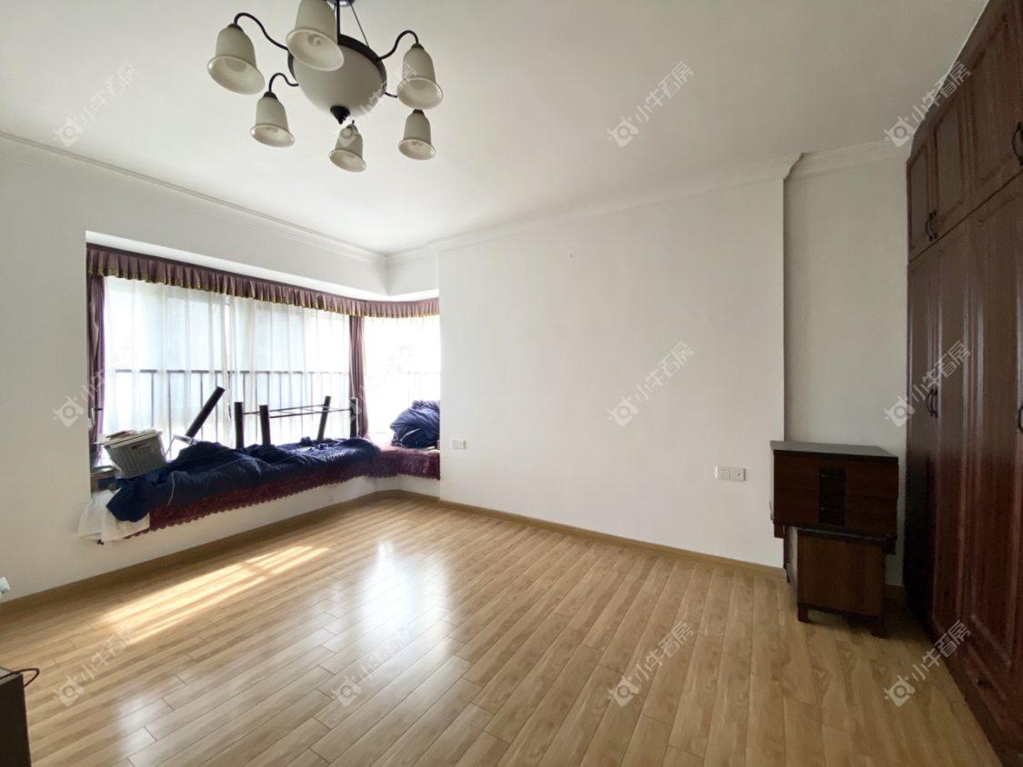 镇江碧桂园在售二手房源室内图_小牛看房