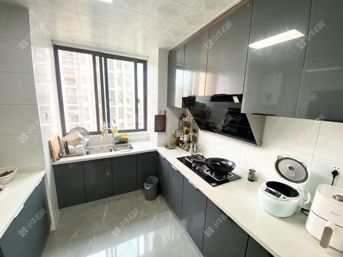 镇江华都幸福里在售二手房源室内图_小牛看房