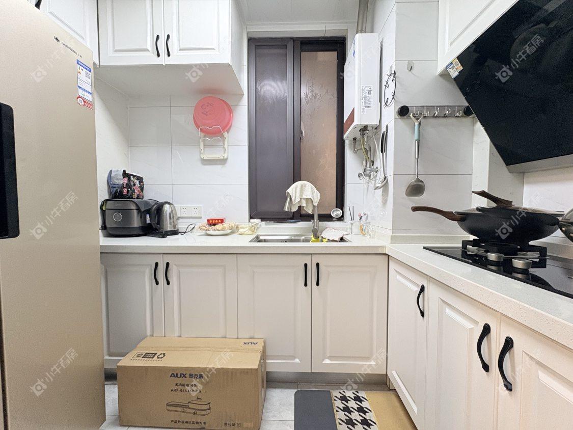 镇江昆仑华府在售二手房源室内图_小牛看房