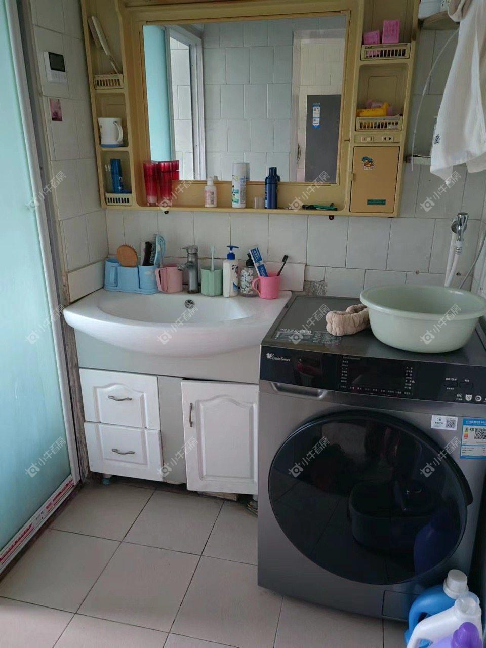 镇江万善园一村在售二手房源室内图_小牛看房