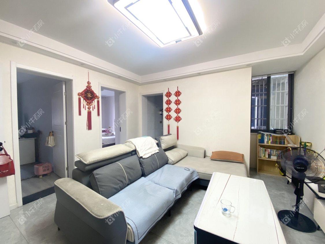 镇江龙凤新村在售二手房源室内图_小牛看房