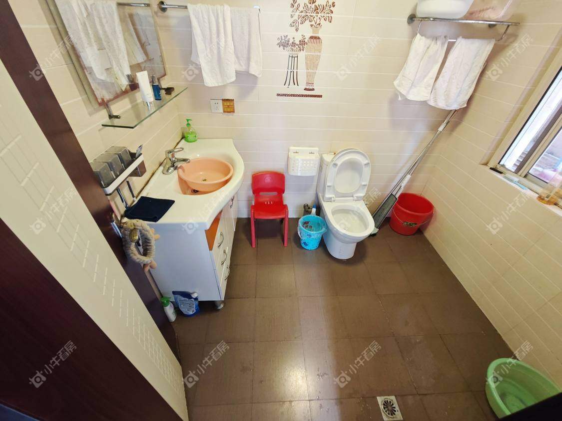 镇江金谷小区在售二手房源室内图_小牛看房