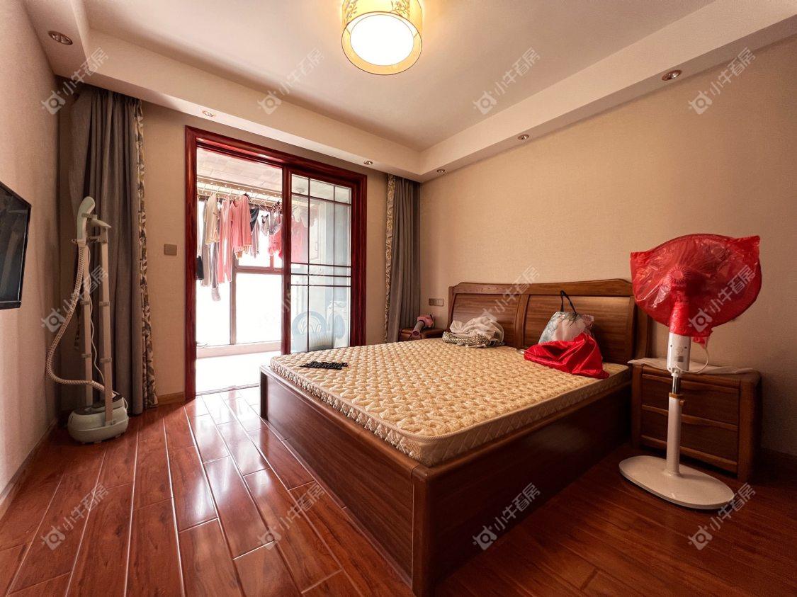 镇江华都幸福里在售二手房源室内图_小牛看房