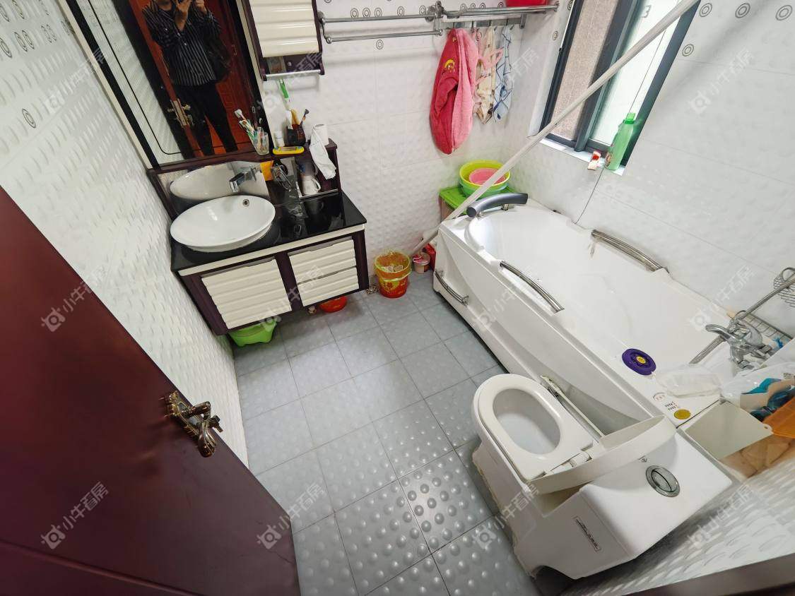 镇江华都锦城在售二手房源室内图_小牛看房