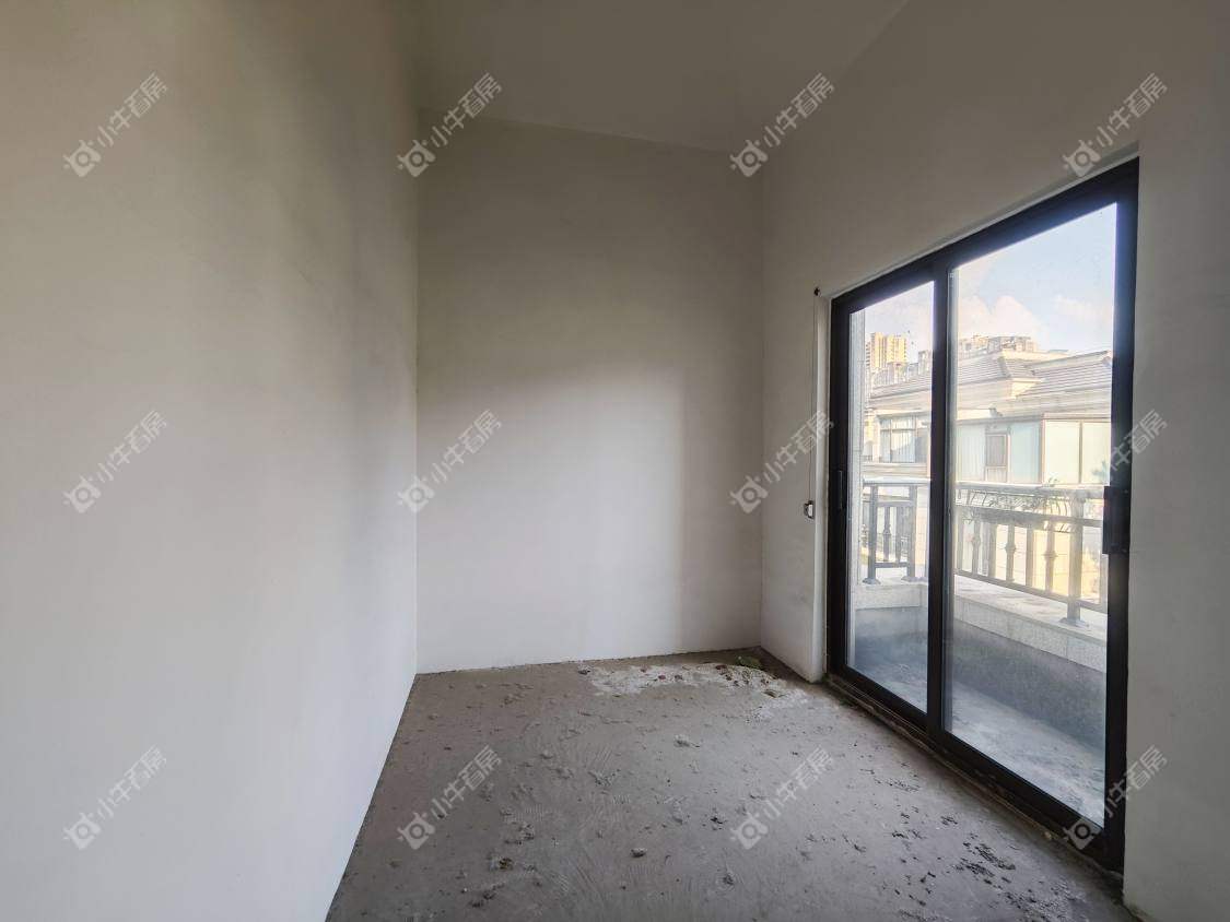 镇江大亚第一城别墅在售二手房源室内图_小牛看房