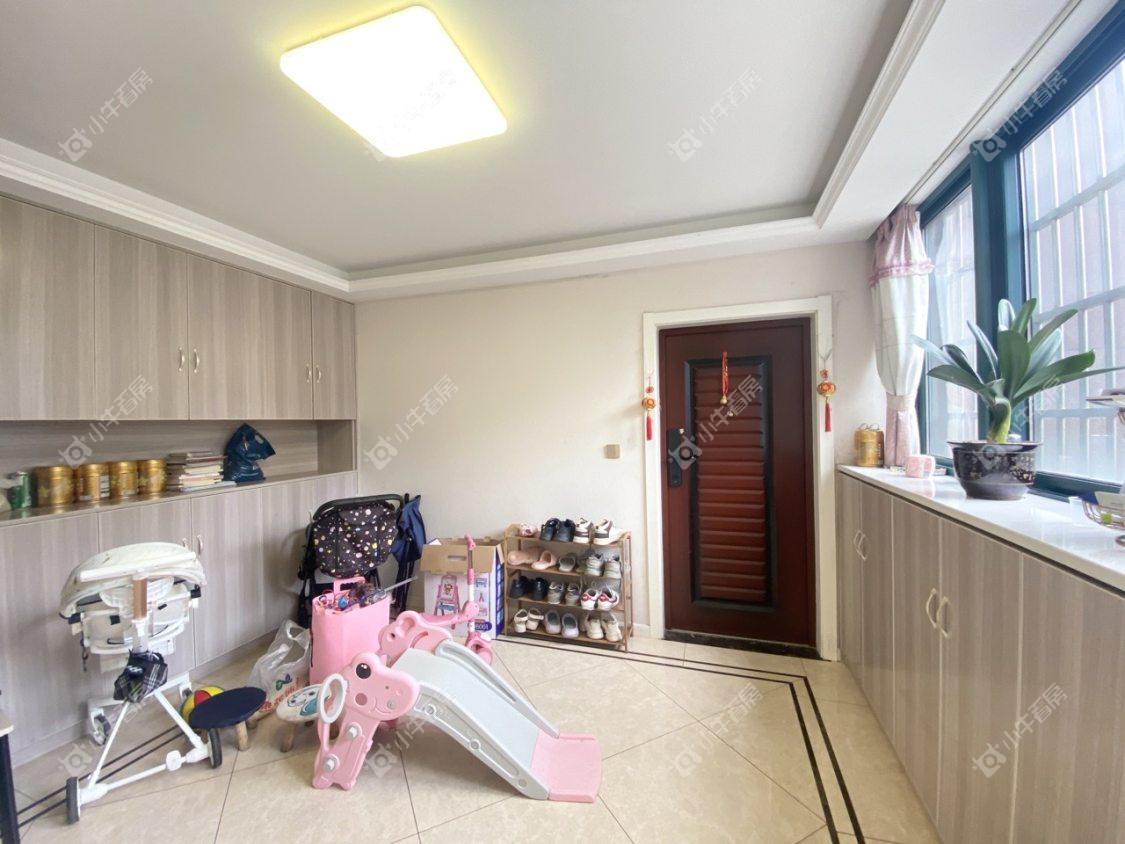 镇江欧洲城在售二手房源室内图_小牛看房