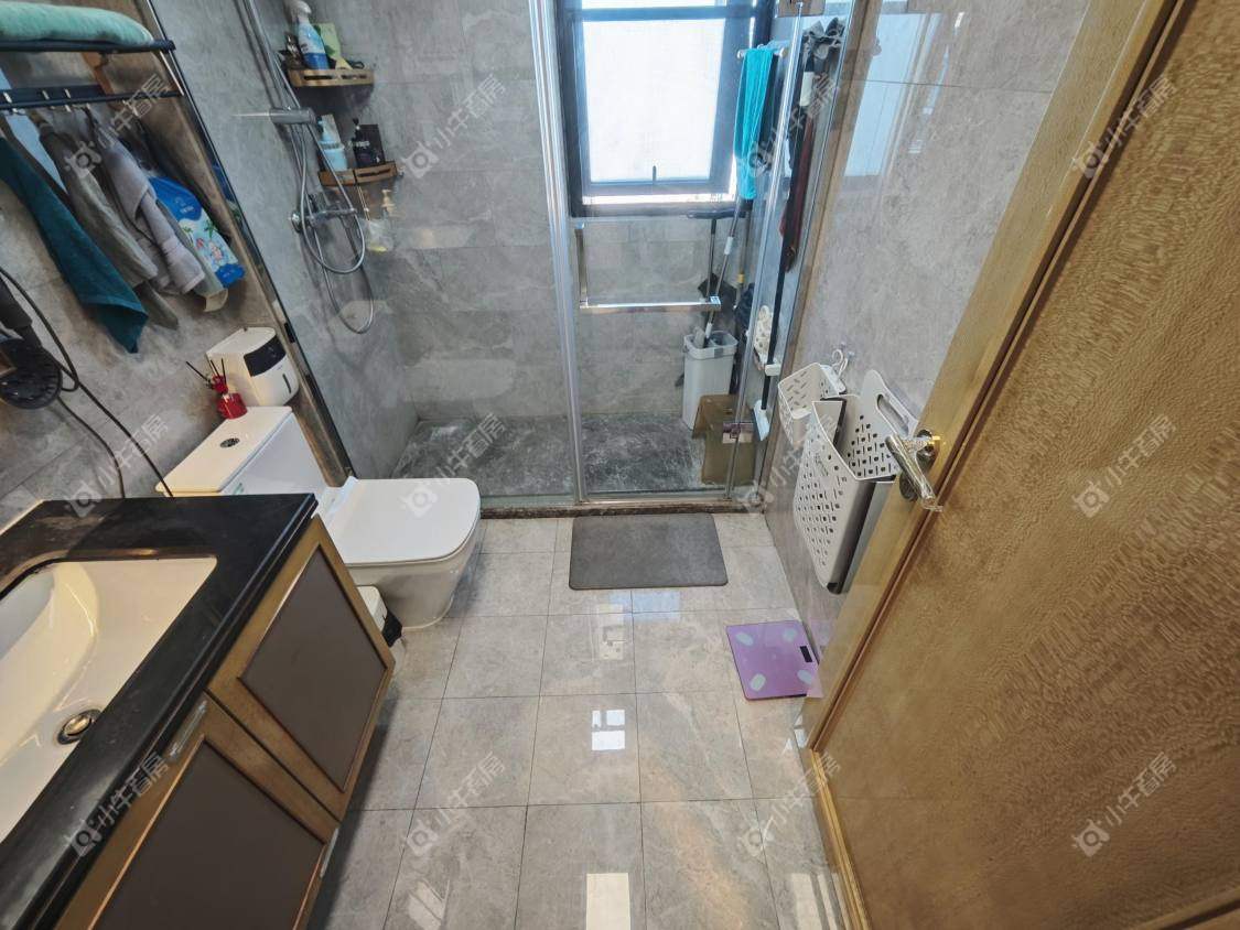 镇江红星天铂在售二手房源室内图_小牛看房