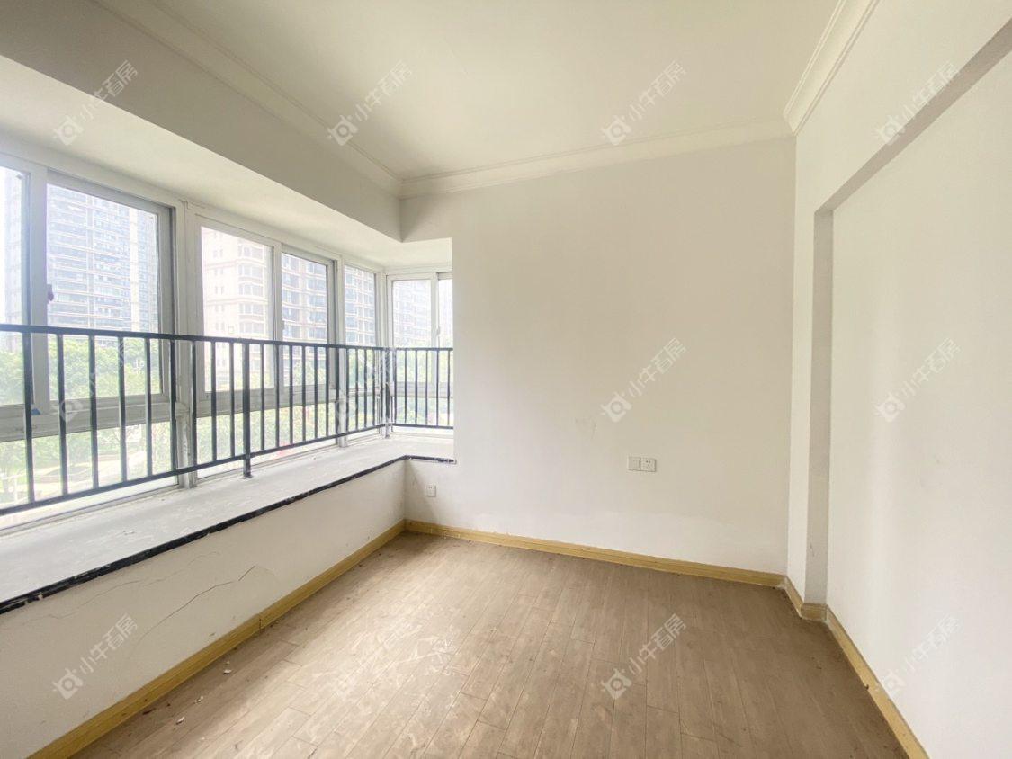 镇江碧桂园在售二手房源室内图_小牛看房