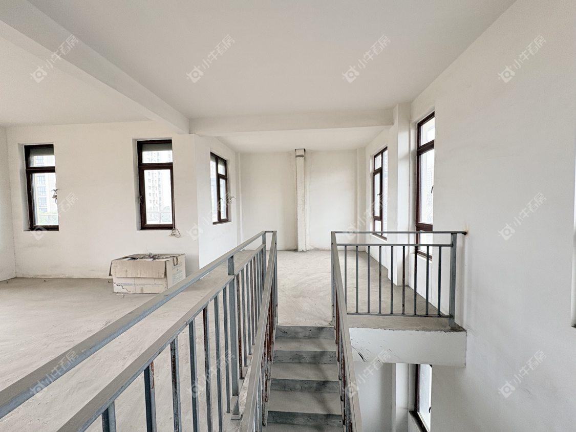 镇江丹凤国际在售二手房源室内图_小牛看房