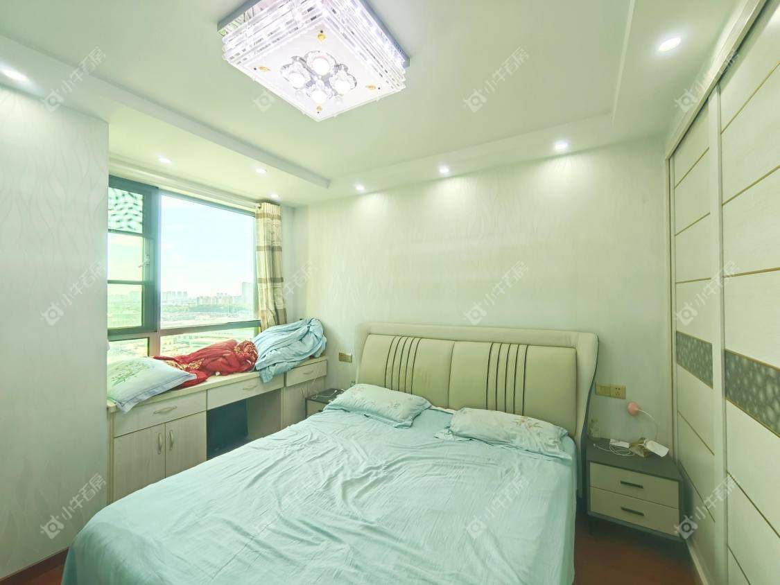 镇江金桥世纪城在售二手房源室内图_小牛看房