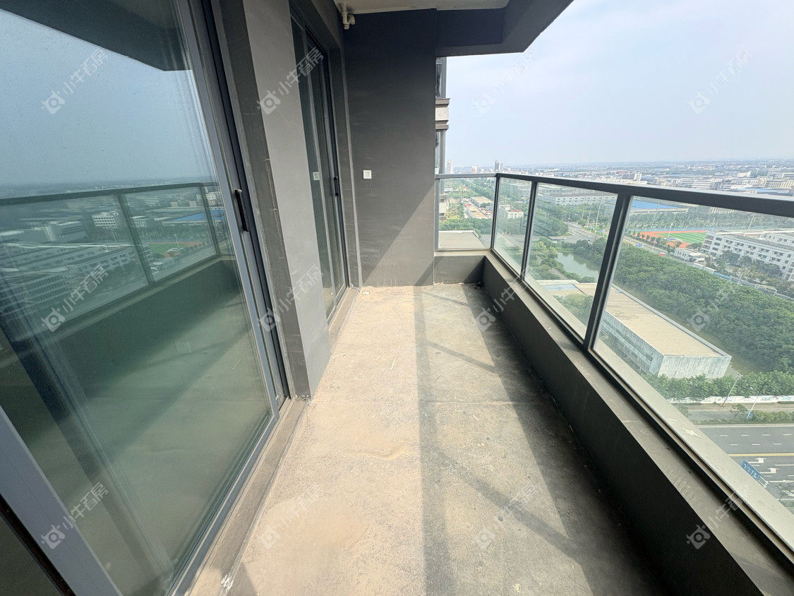 镇江融创华南映在售二手房源室内图_小牛看房