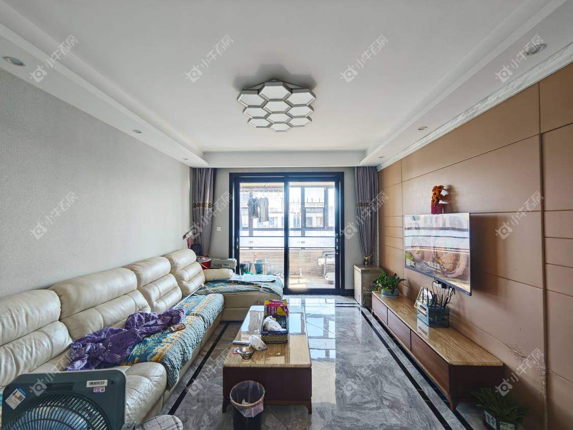 镇江滨河凤凰城在售二手房源室内图_小牛看房