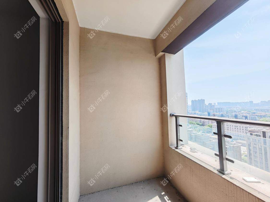 镇江荣城国际（藏龙御景）在售二手房源室内图_小牛看房