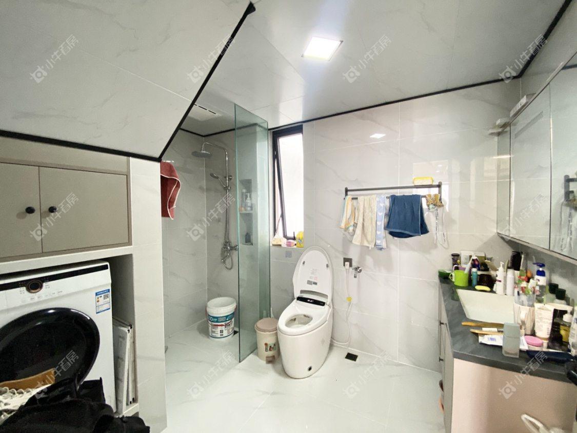 镇江融创华南映在售二手房源室内图_小牛看房