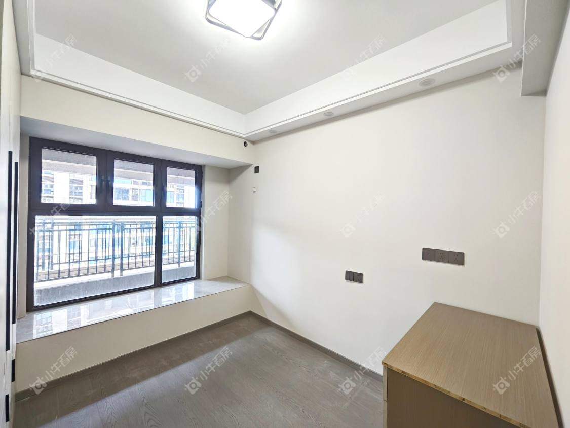 镇江碧桂园樾府在售二手房源室内图_小牛看房