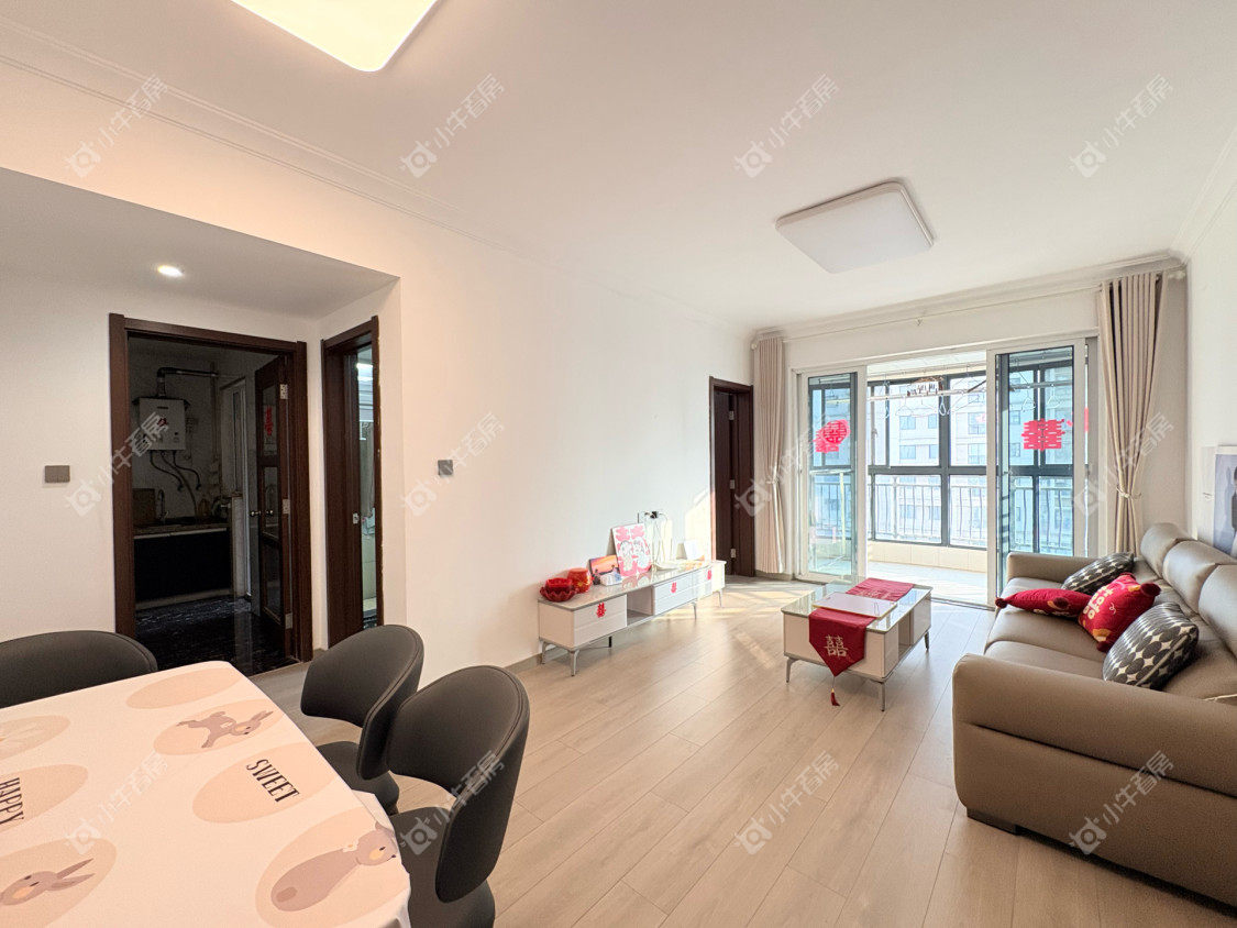 镇江碧桂园在售二手房源室内图_小牛看房