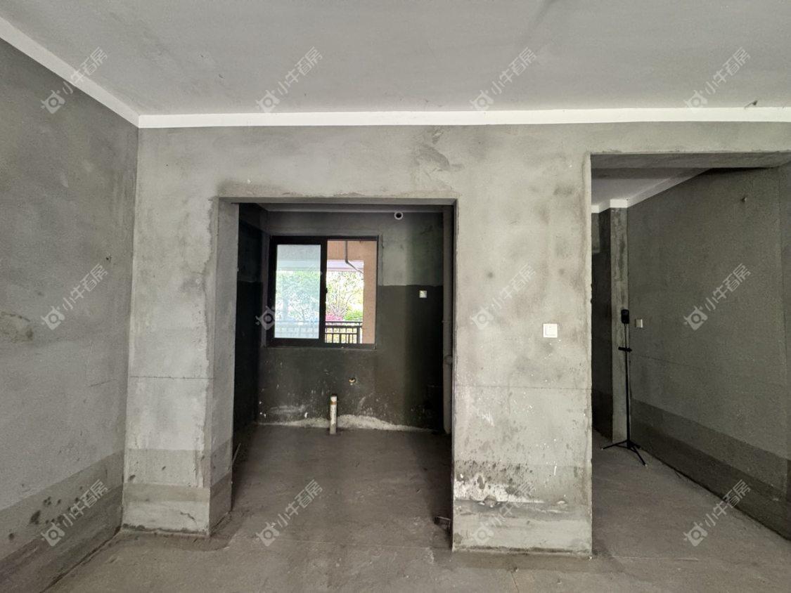 镇江荣城国际（中央公馆）在售二手房源室内图_小牛看房