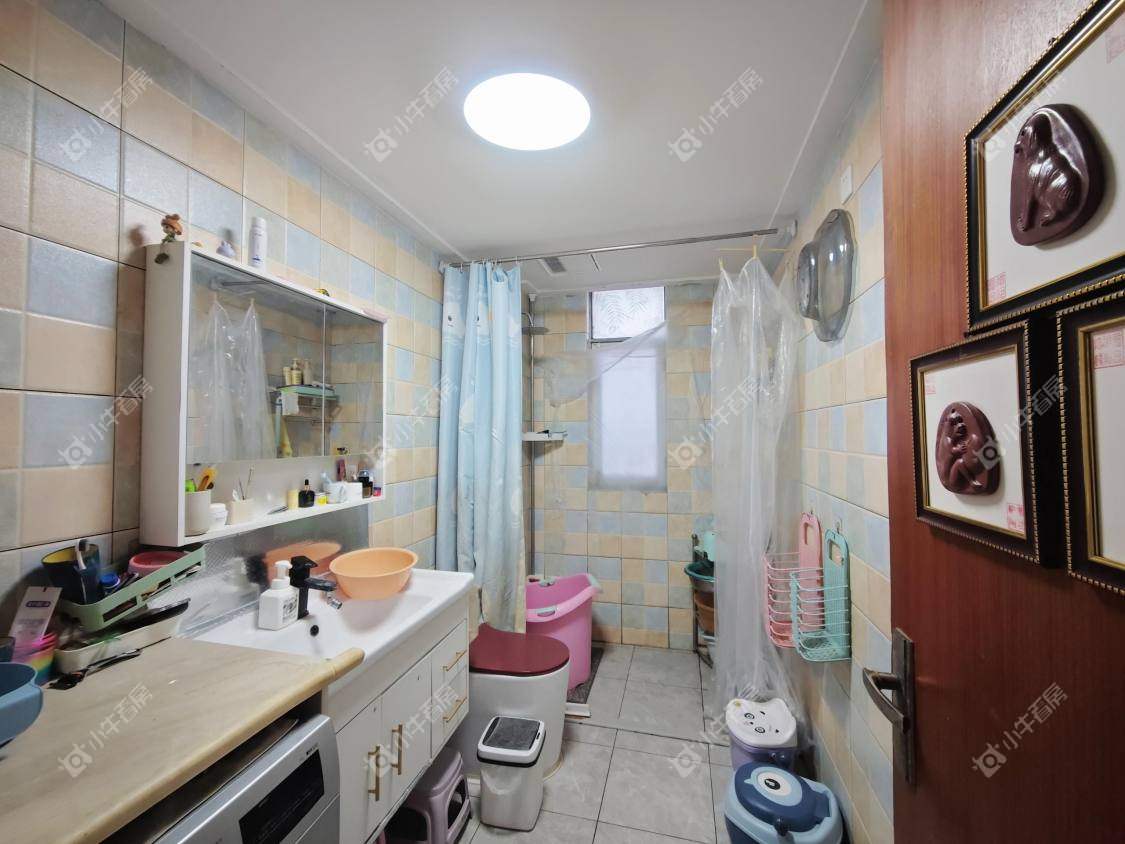 镇江万善园二村在售二手房源室内图_小牛看房