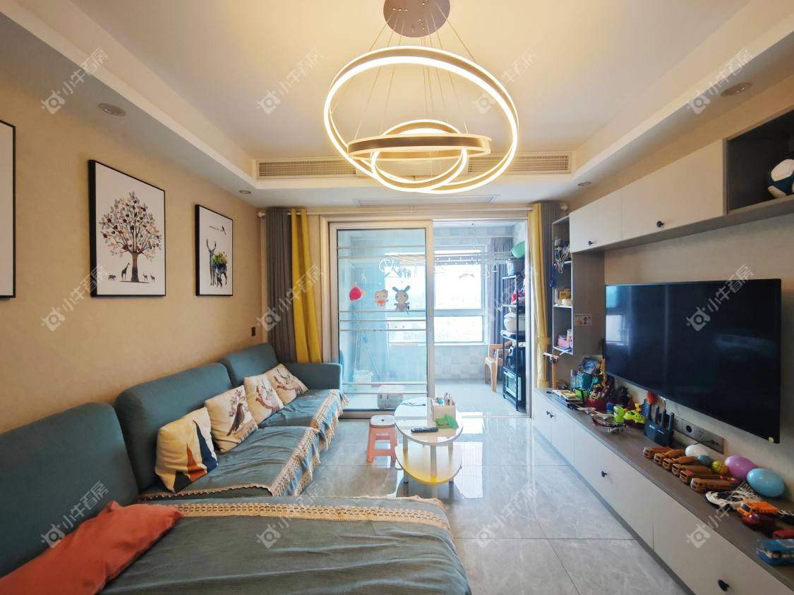 镇江荣城国际一期在售二手房源室内图_小牛看房