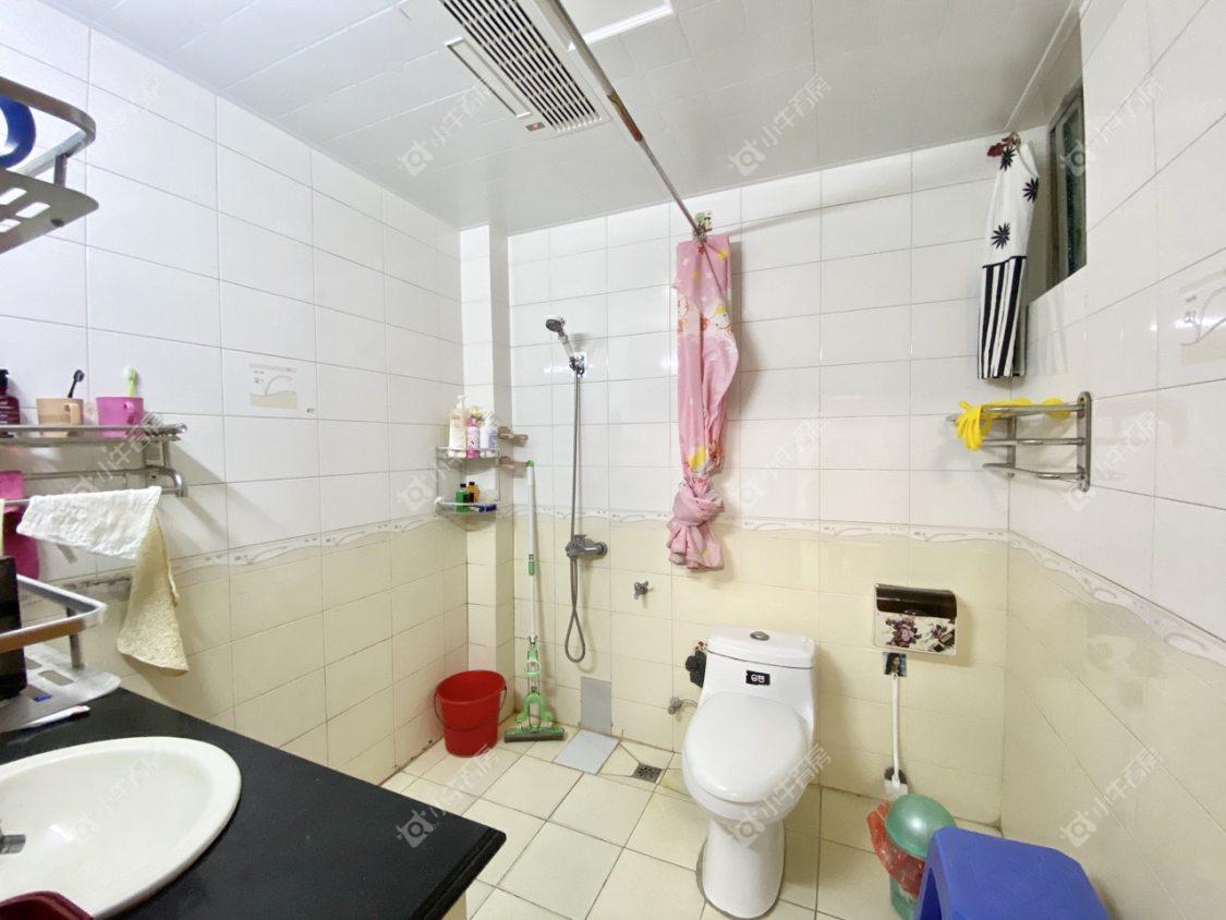 镇江金虹花园在售二手房源室内图_小牛看房