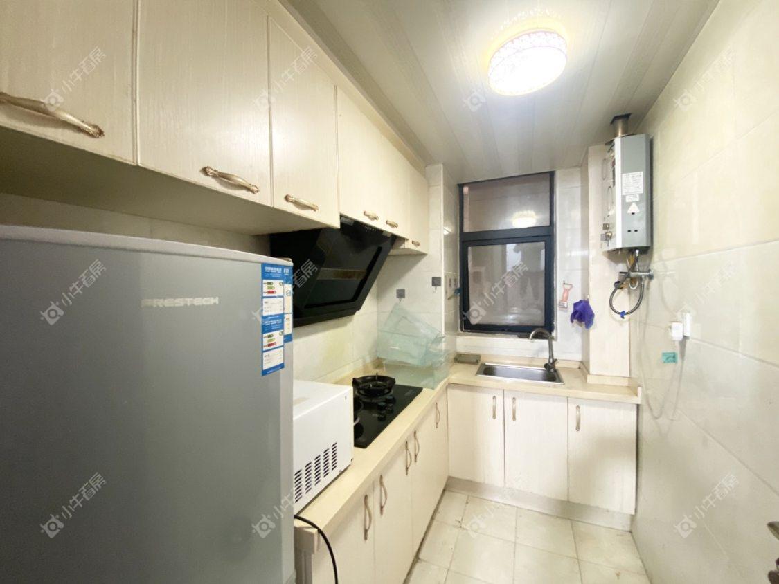 镇江荣城国际一期在售二手房源室内图_小牛看房