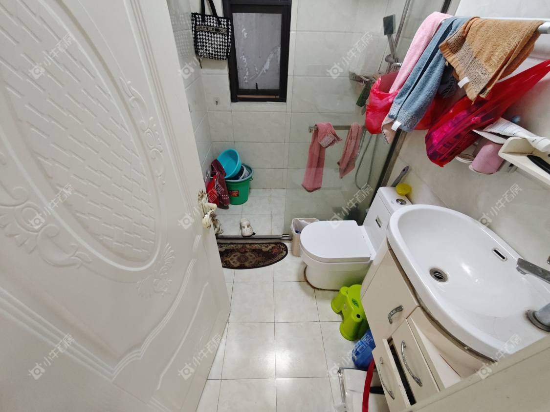 镇江华都锦城在售二手房源室内图_小牛看房