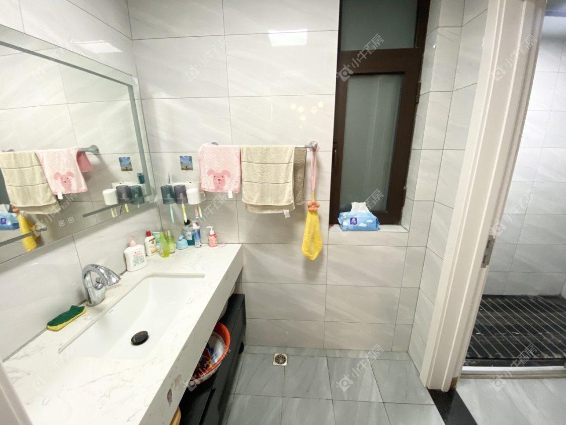 镇江和园在售二手房源室内图_小牛看房