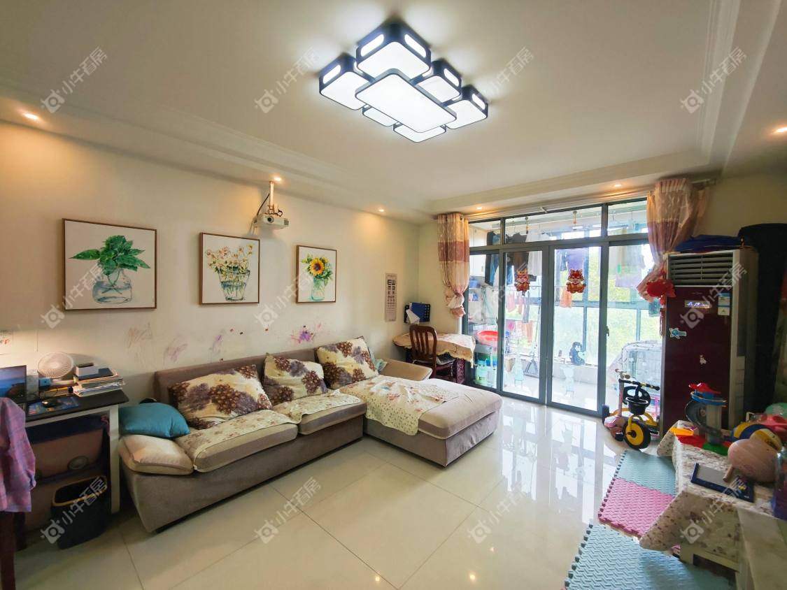 镇江金桥世纪城在售二手房源室内图_小牛看房