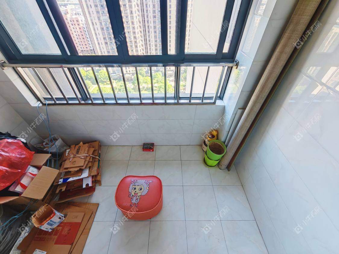 镇江御河熙岸在售二手房源室内图_小牛看房