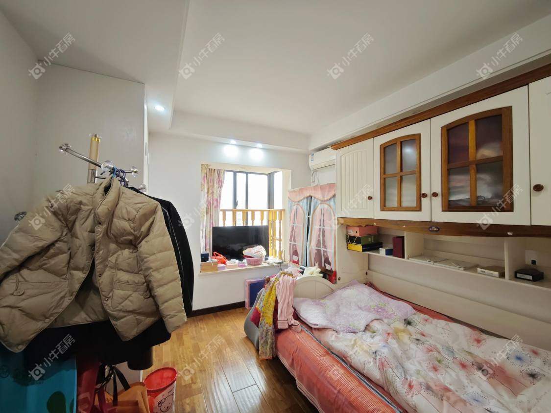 镇江华都锦城在售二手房源室内图_小牛看房