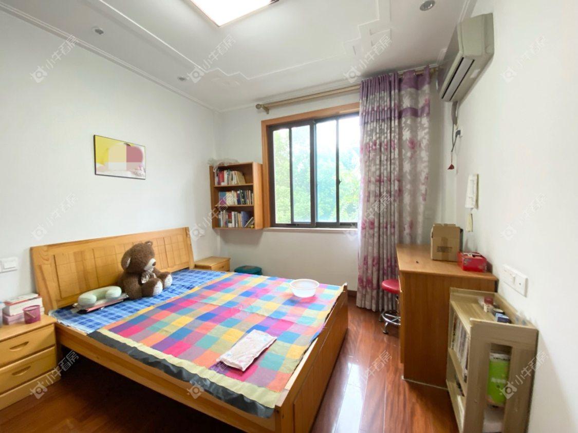 镇江世纪豪都在售二手房源室内图_小牛看房