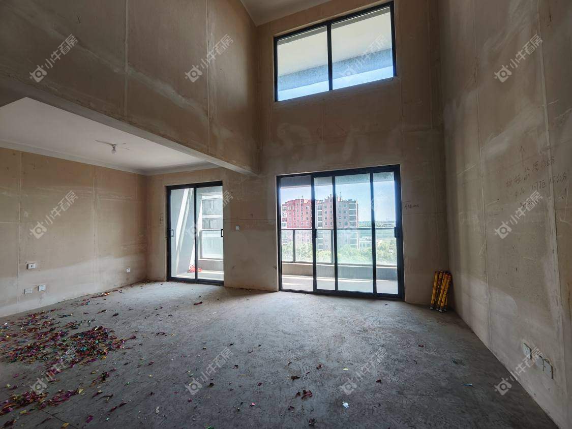 镇江融创华南映在售二手房源_小牛看房