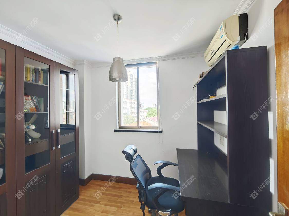 镇江金凤凰在售二手房源室内图_小牛看房