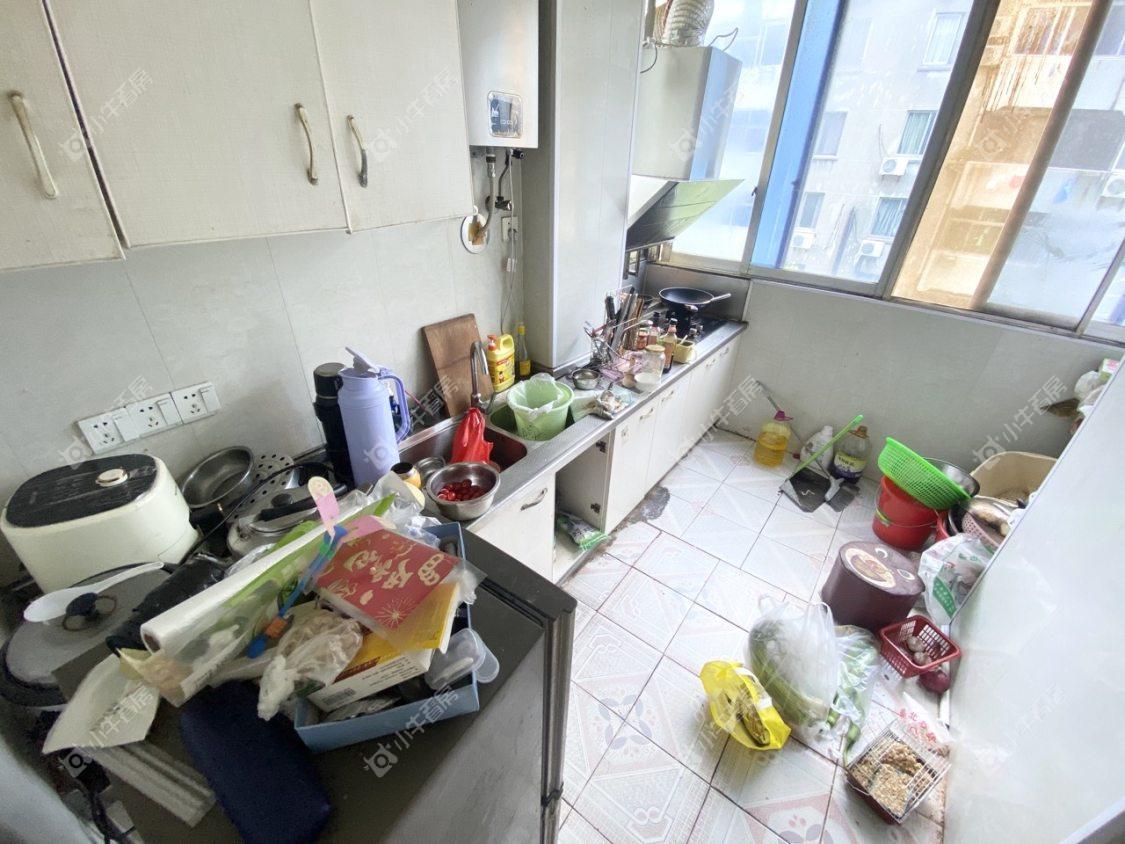 镇江华南新村在售二手房源室内图_小牛看房