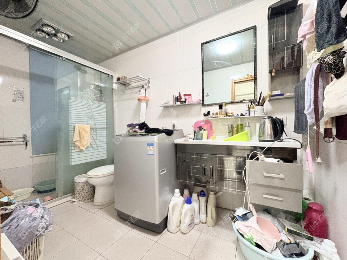 镇江金凤凰在售二手房源室内图_小牛看房