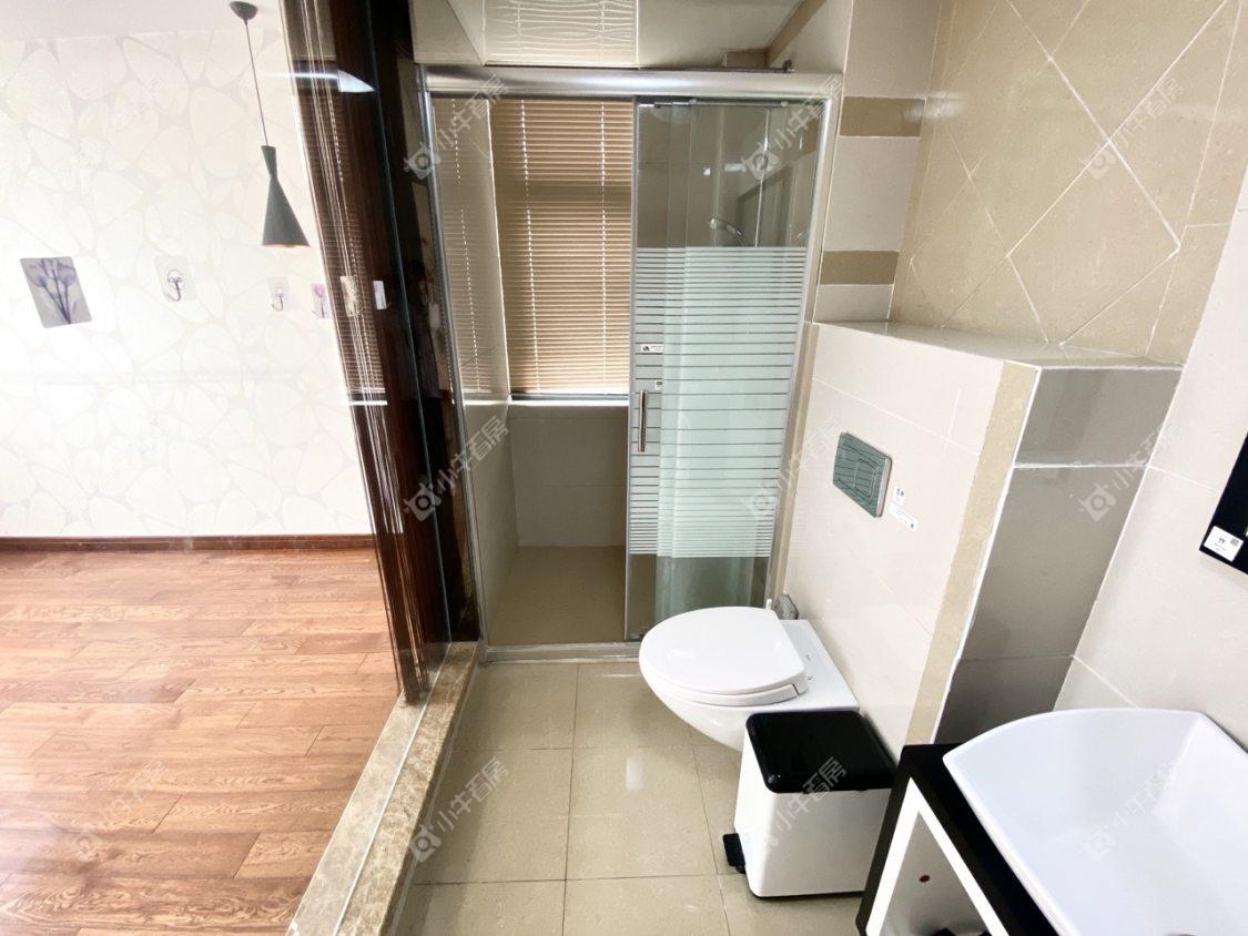 镇江东方盛世在售二手房源室内图_小牛看房