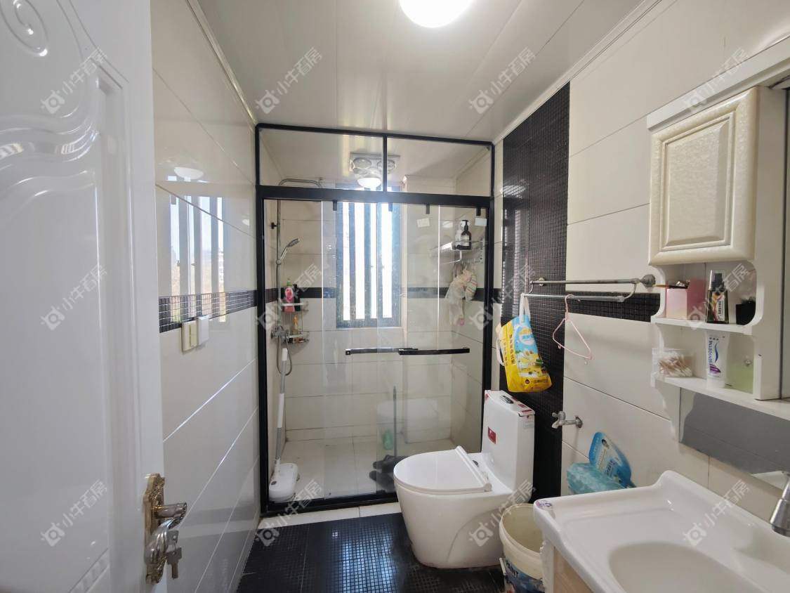 镇江欧洲城在售二手房源室内图_小牛看房