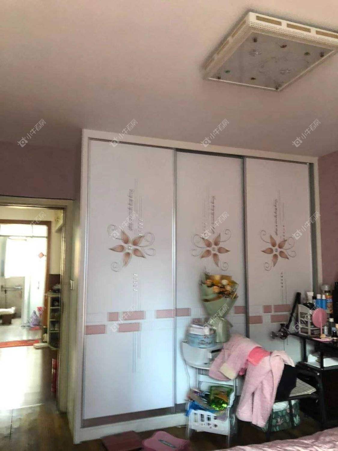 镇江万善园一村在售二手房源室内图_小牛看房