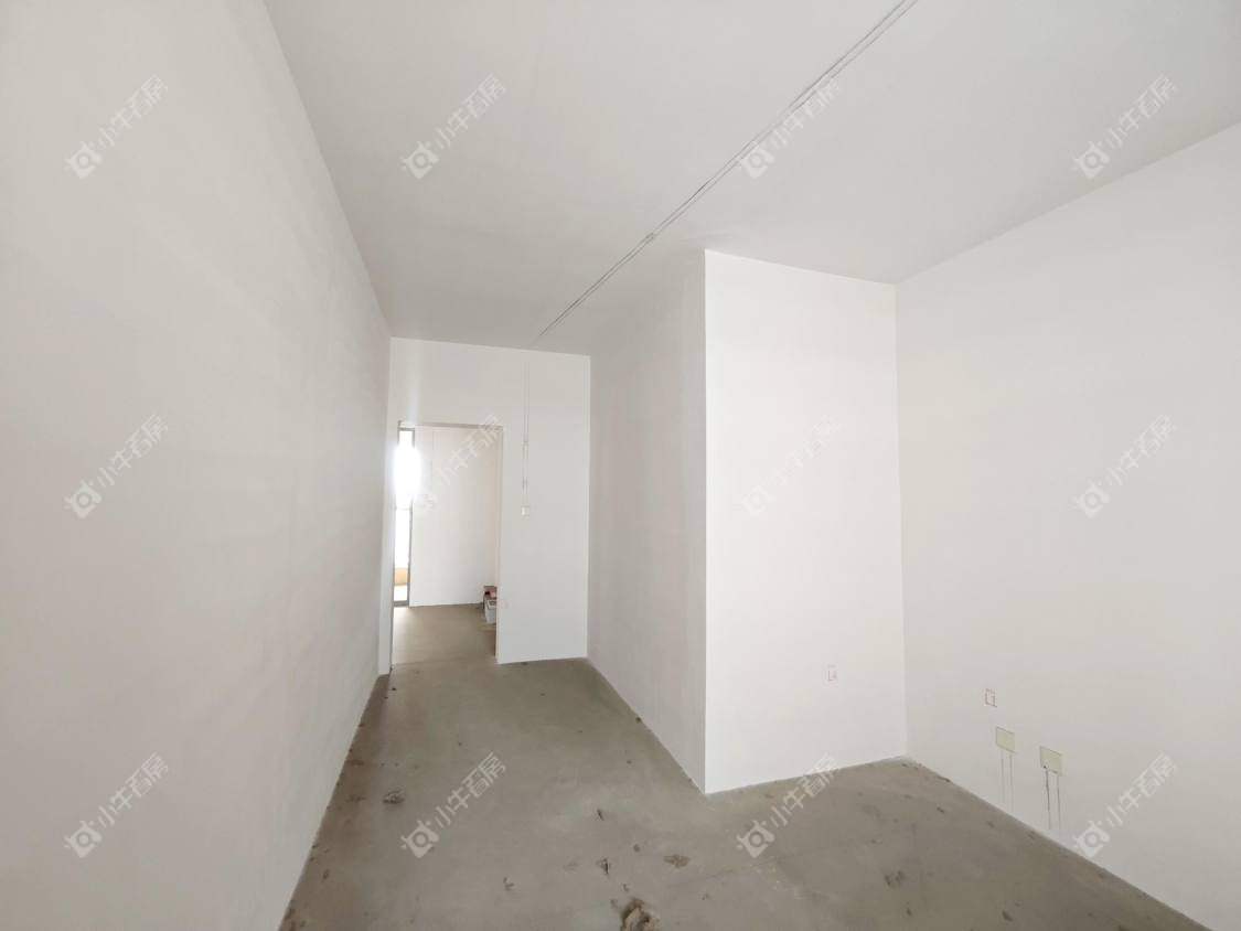 镇江荣城国际（藏龙御景）在售二手房源室内图_小牛看房