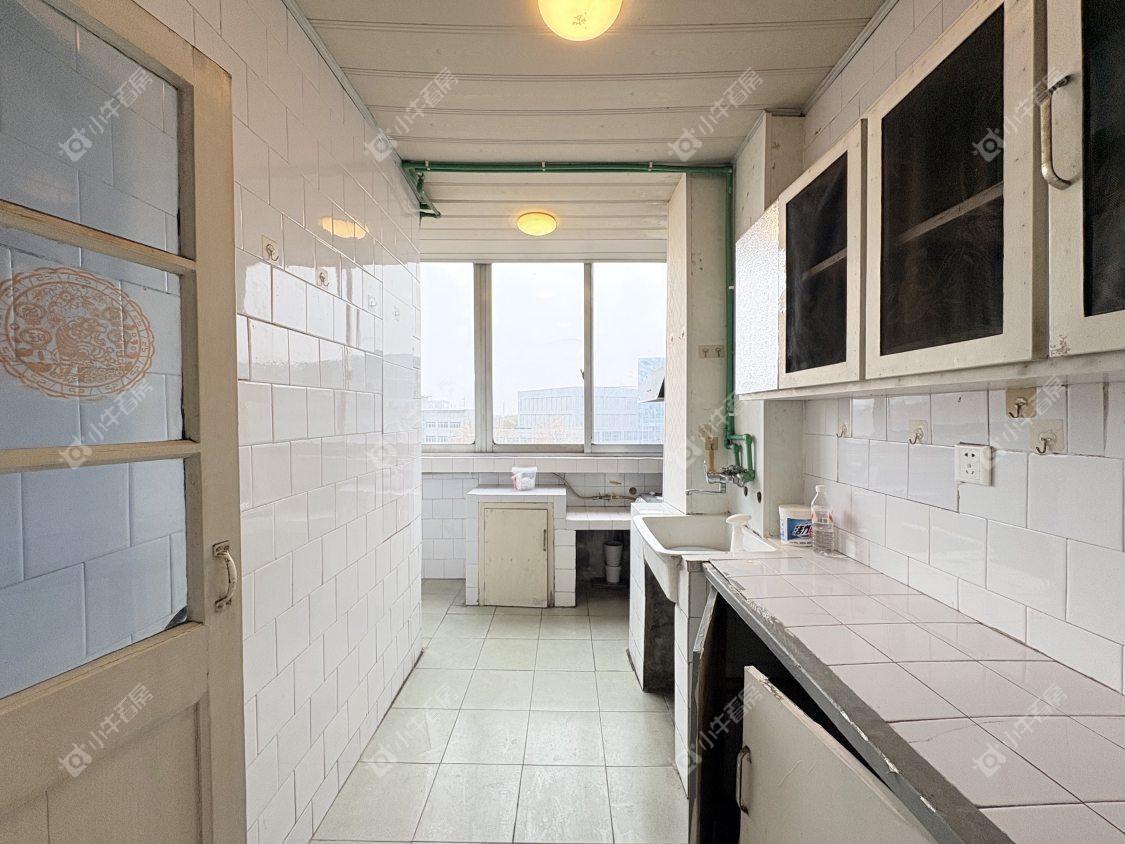 镇江凤美新村在售二手房源室内图_小牛看房