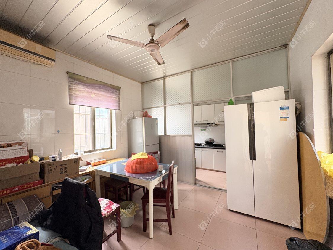 镇江练湖农场在售二手房源室内图_小牛看房