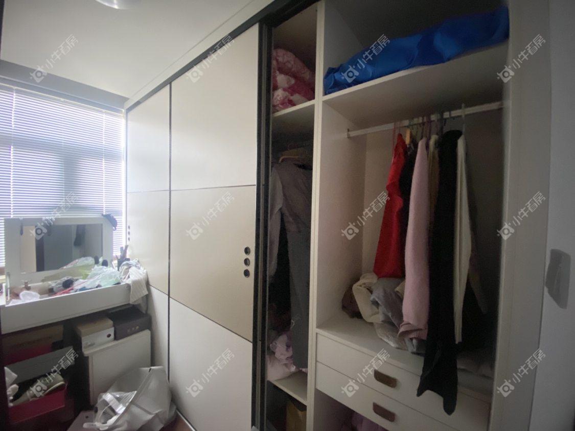 镇江滨河凤凰城在售二手房源室内图_小牛看房