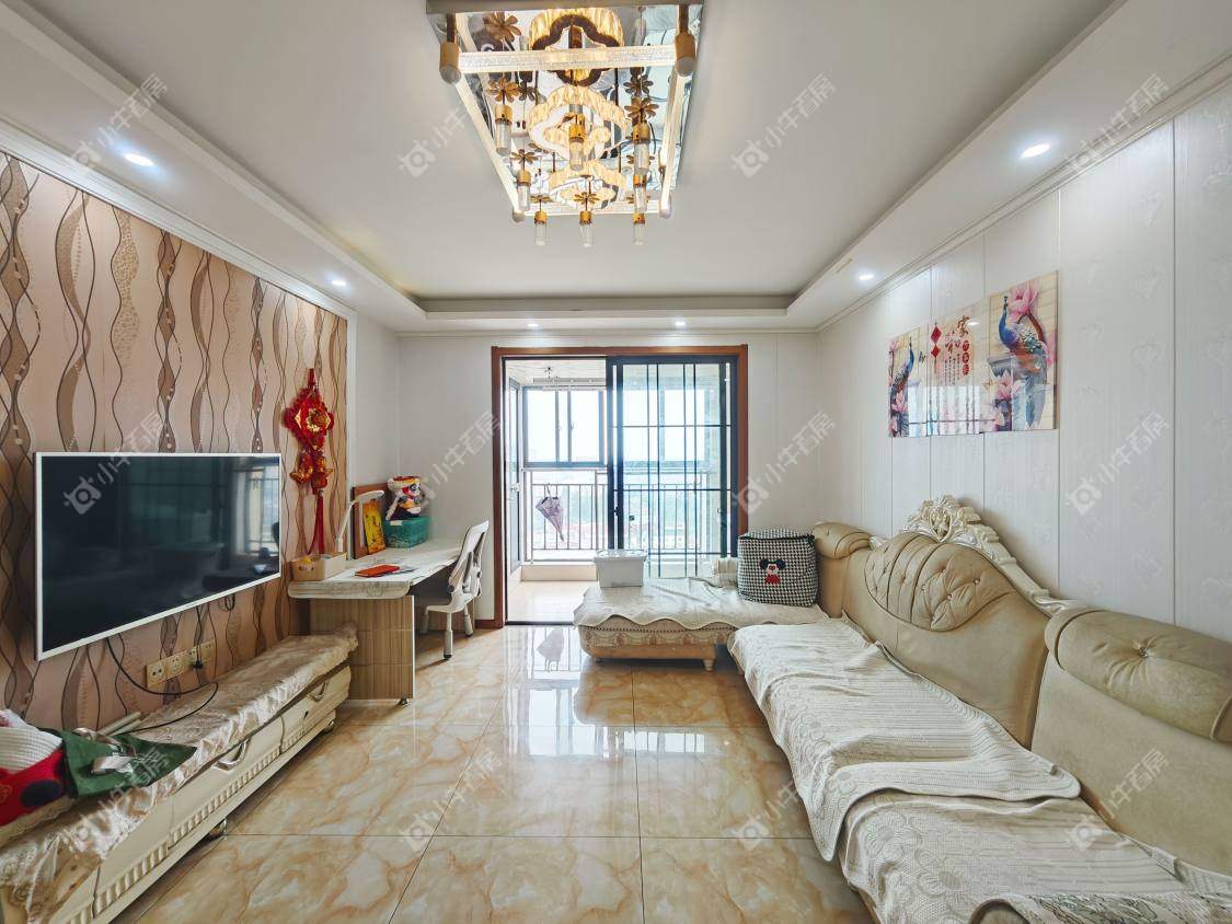 镇江翡翠林花园（天福花园）在售二手房源室内图_小牛看房